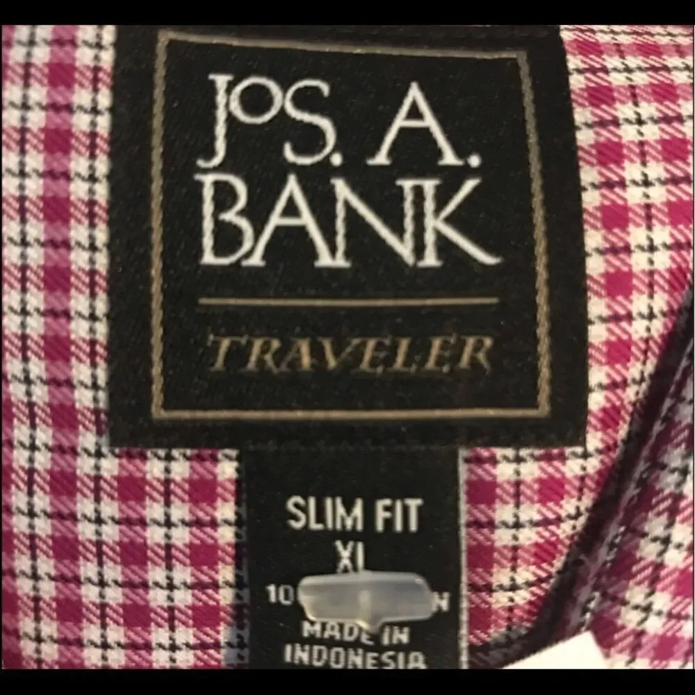 Jos A. Bank NWT XL Long Sleeve No-Iron Shirt